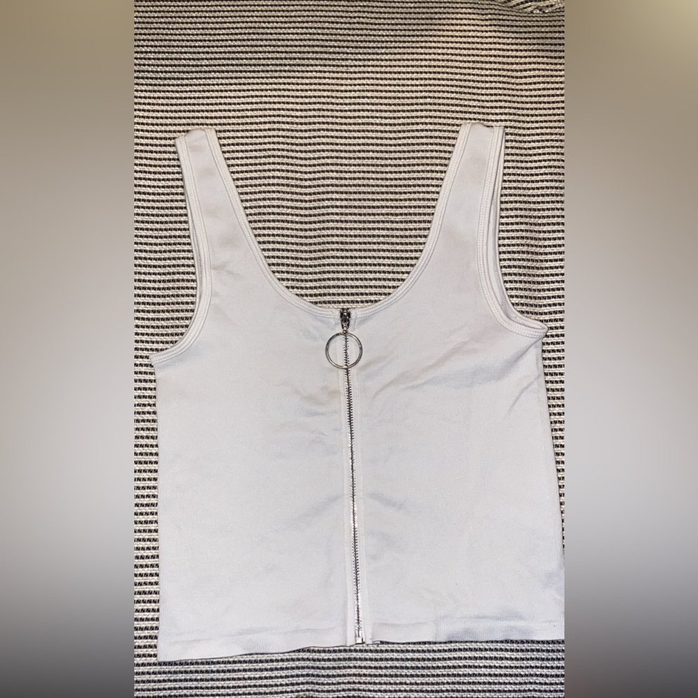 Zip up Crop-top